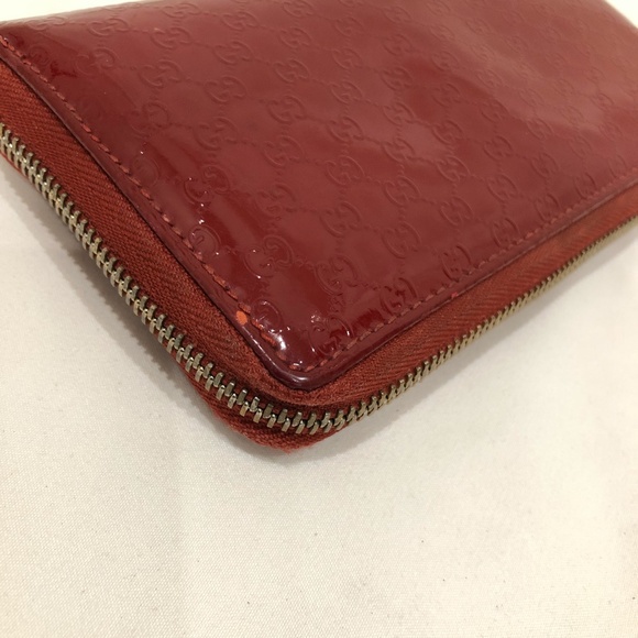 Gucci Red Enamel Zip Around Long Wallet Sku#84182 (gently used,zipper pull miss) - Picture 5 of 13
